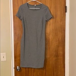 Grey short sleeve sheath dress